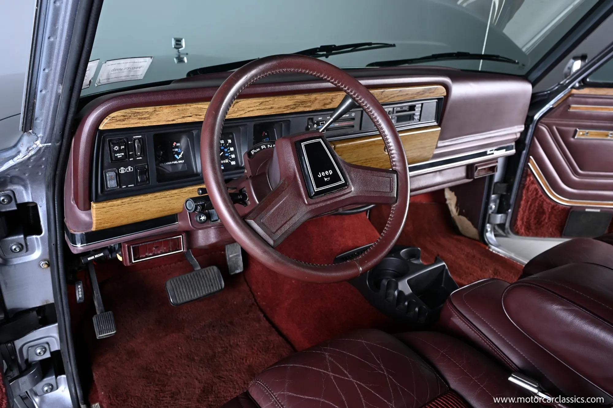 1991 Jeep Grand Wagoneer