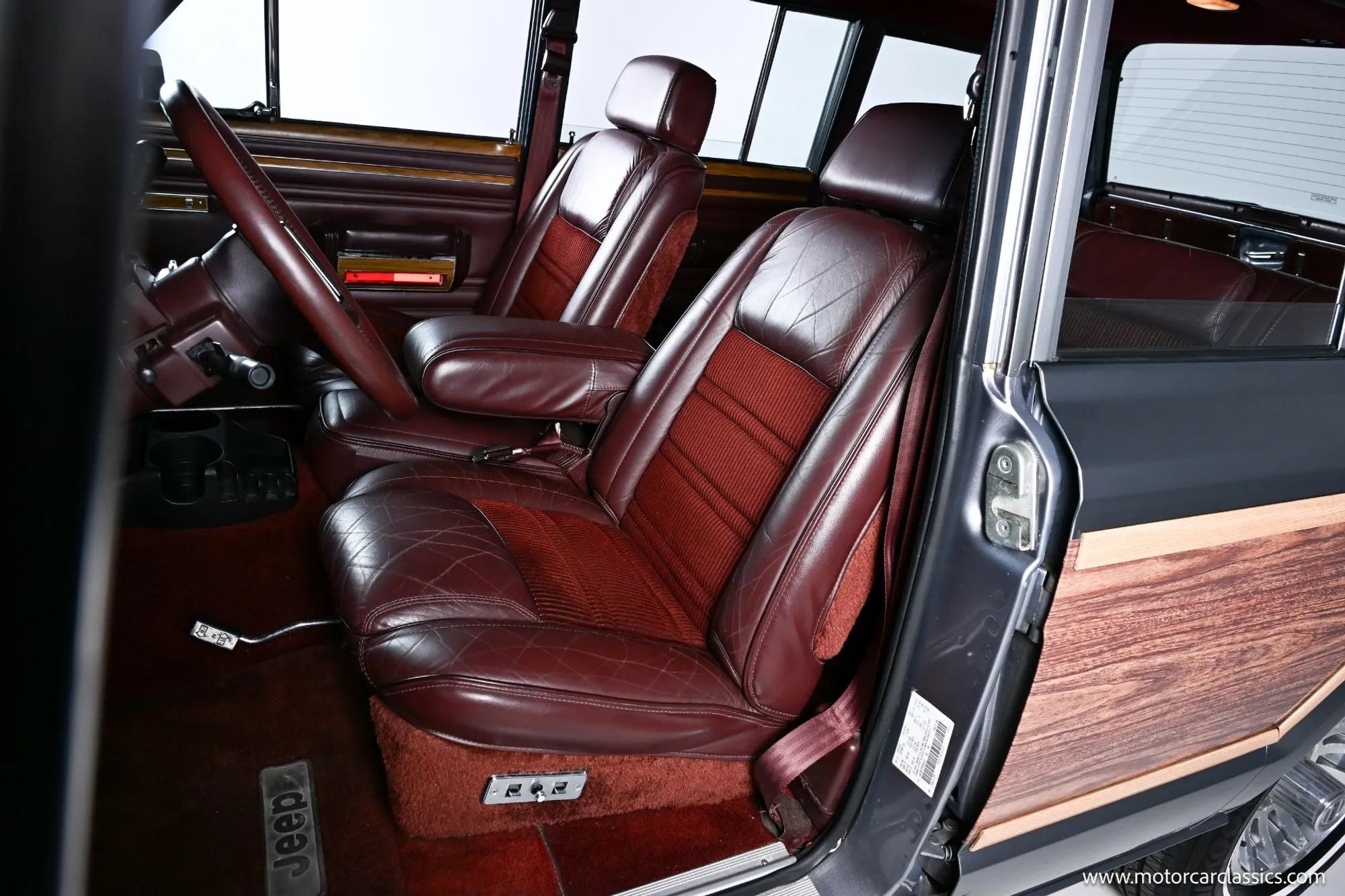 1991 Jeep Grand Wagoneer