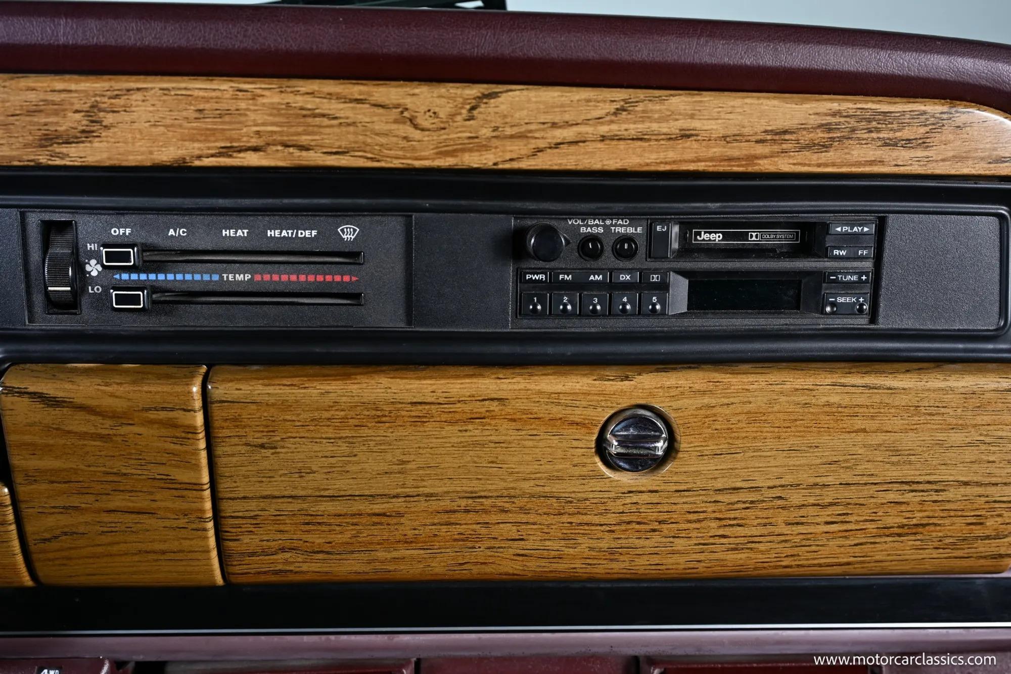 1991 Jeep Grand Wagoneer