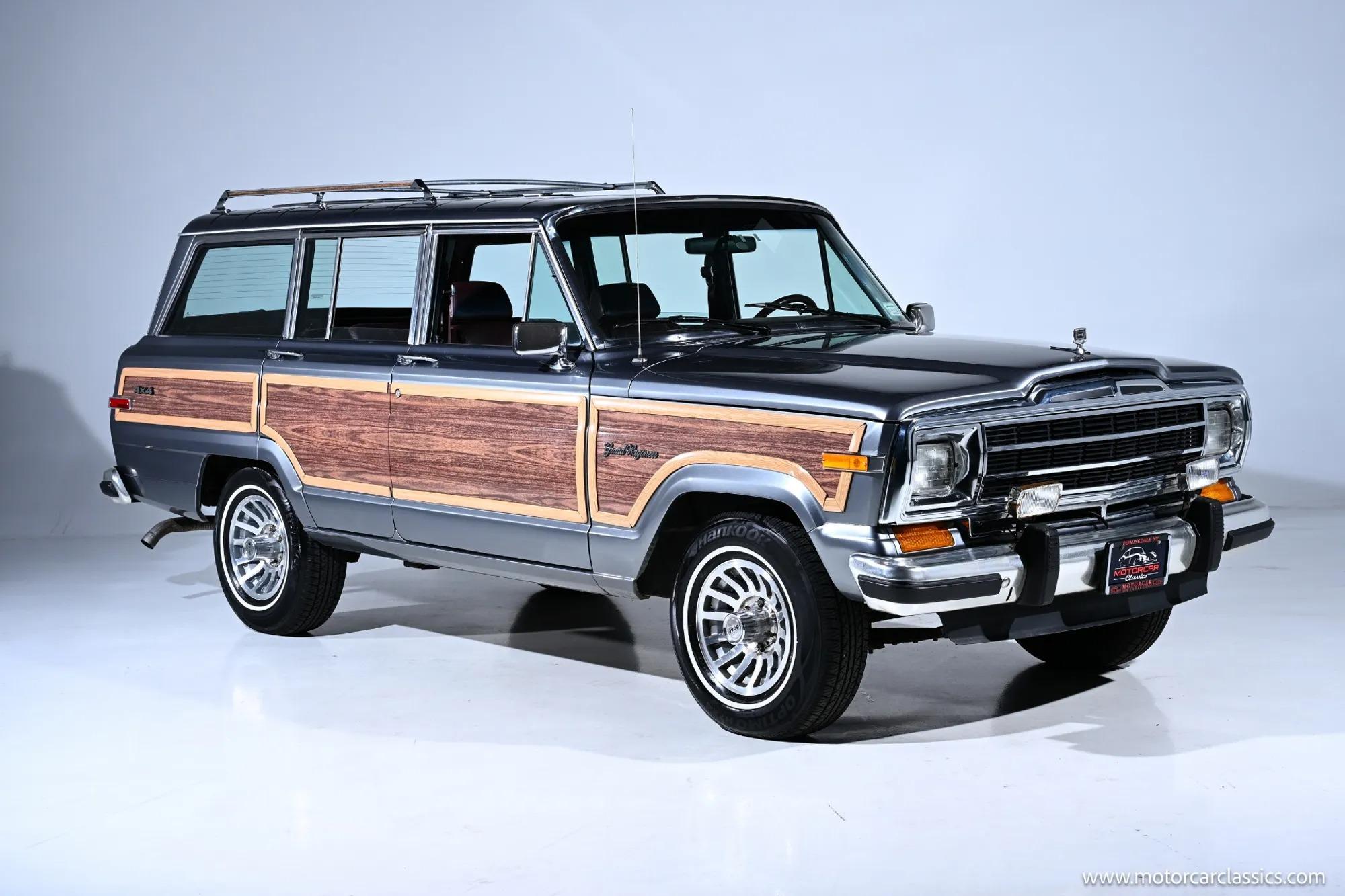 1991 Jeep Grand Wagoneer - 2