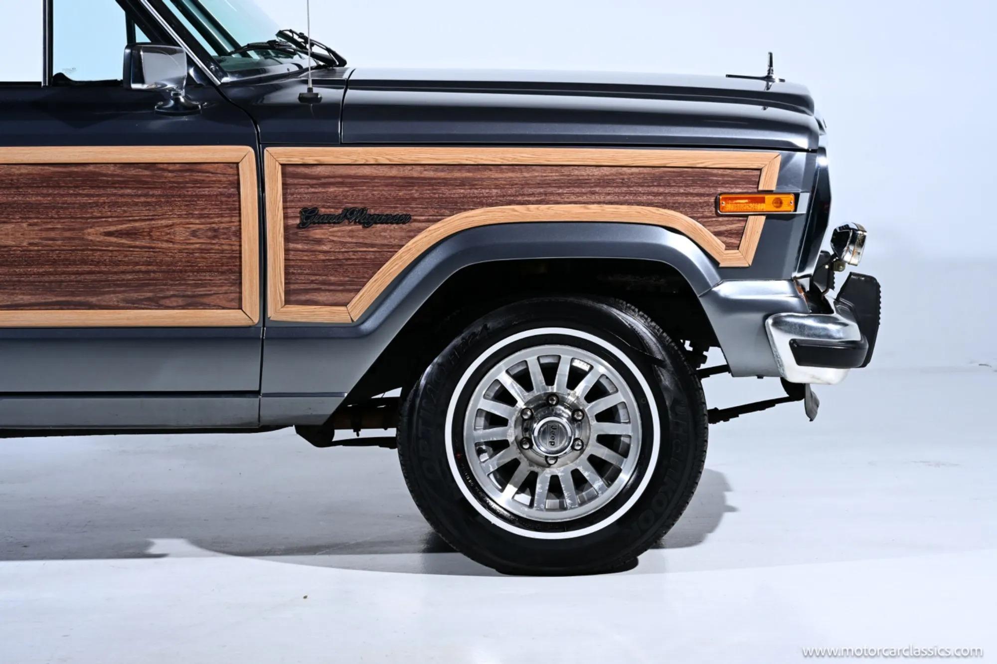1991 Jeep Grand Wagoneer