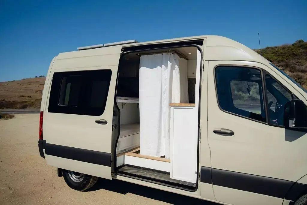 2021 Mercedes-Benz Sprinter 2500 Camper