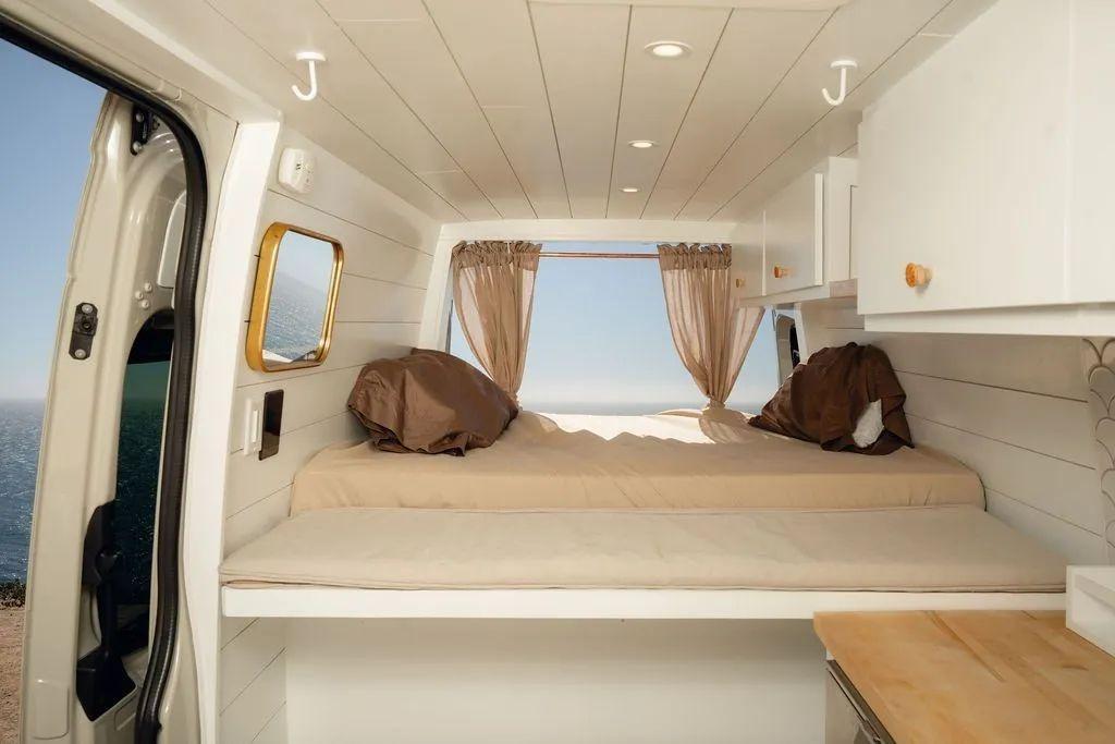 2021 Mercedes-Benz Sprinter 2500 Camper