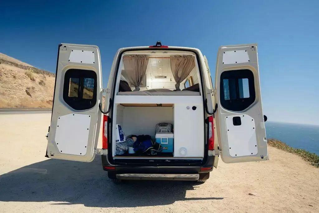 2021 Mercedes-Benz Sprinter 2500 Camper