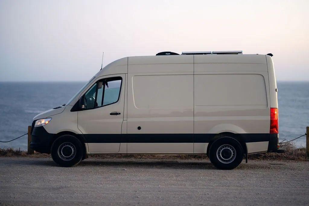 2021 Mercedes-Benz Sprinter 2500 Camper