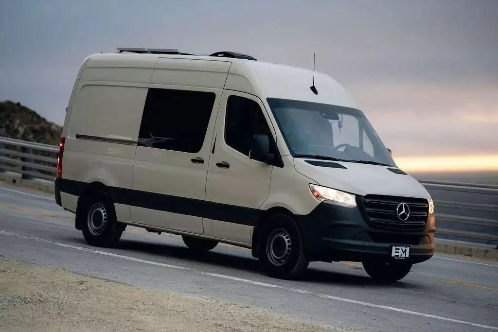 2021 Mercedes-Benz Sprinter 2500 Camper