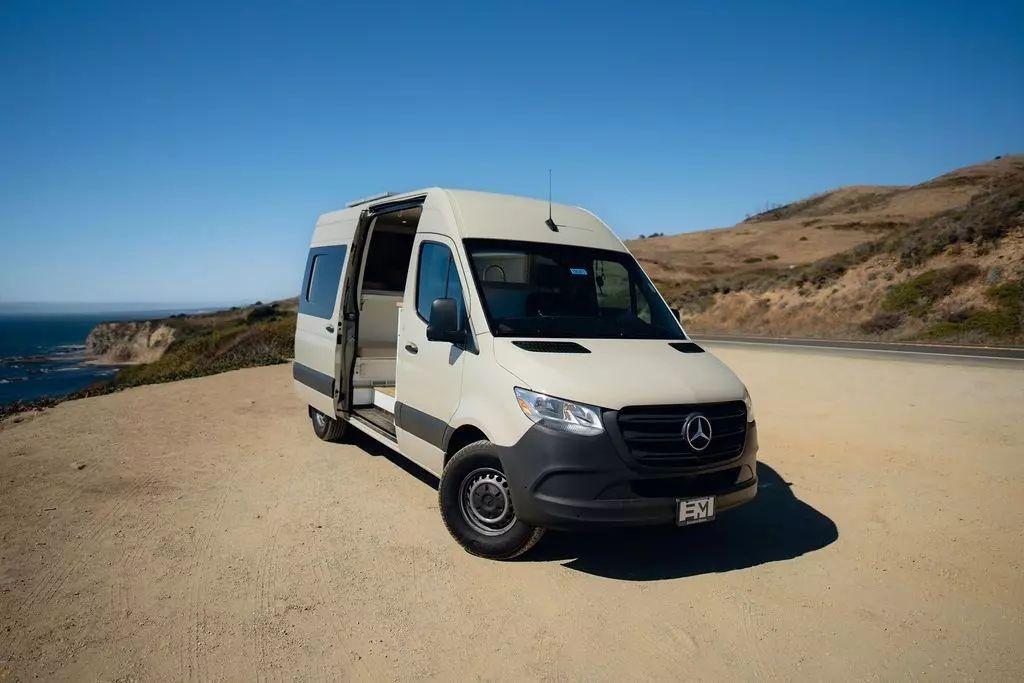 2021 Mercedes-Benz Sprinter 2500 Camper
