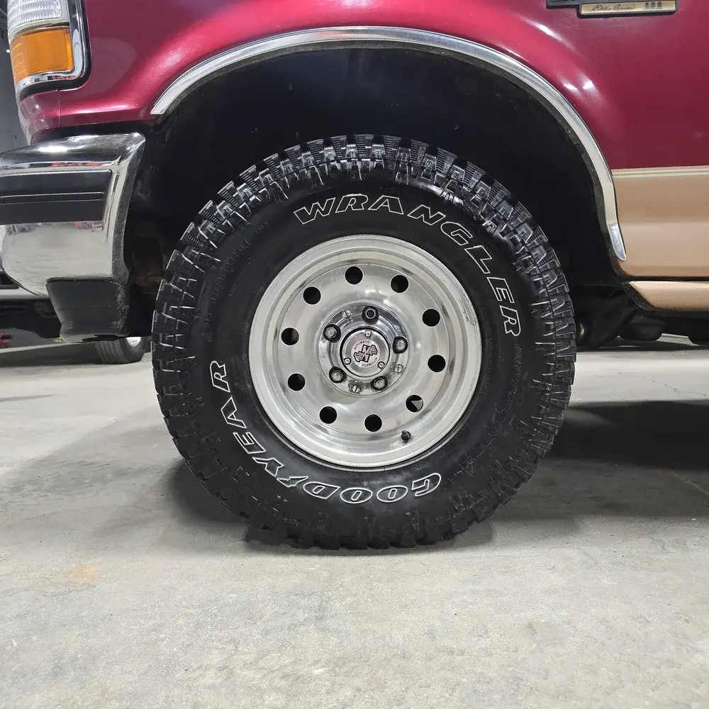 1995 Ford Bronco Eddie Bauer - 5