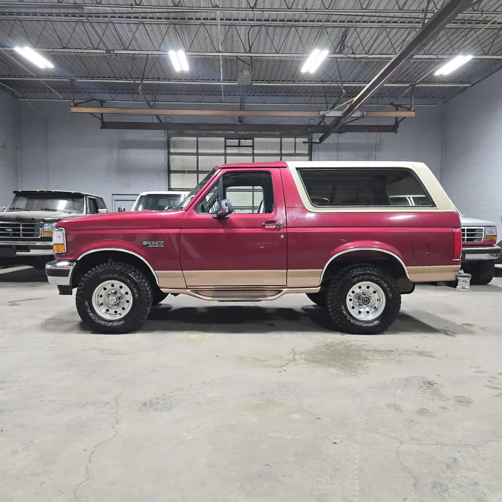 1995 Ford Bronco Eddie Bauer - 2