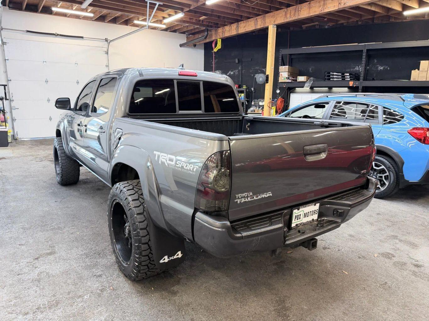 2015 Toyota Tacoma V6 - 4