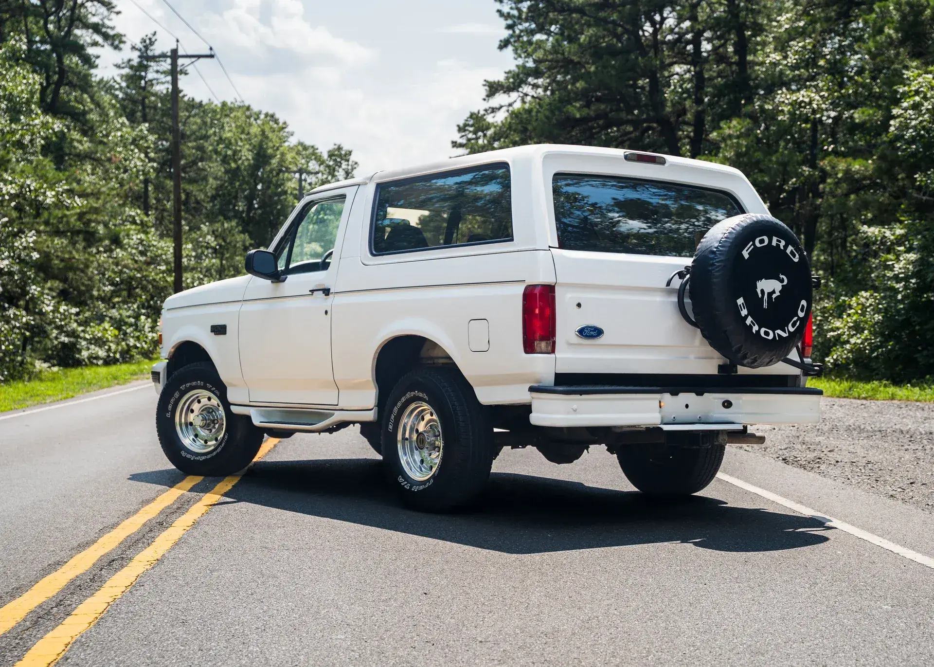 1995 Ford Bronco XLT - 2