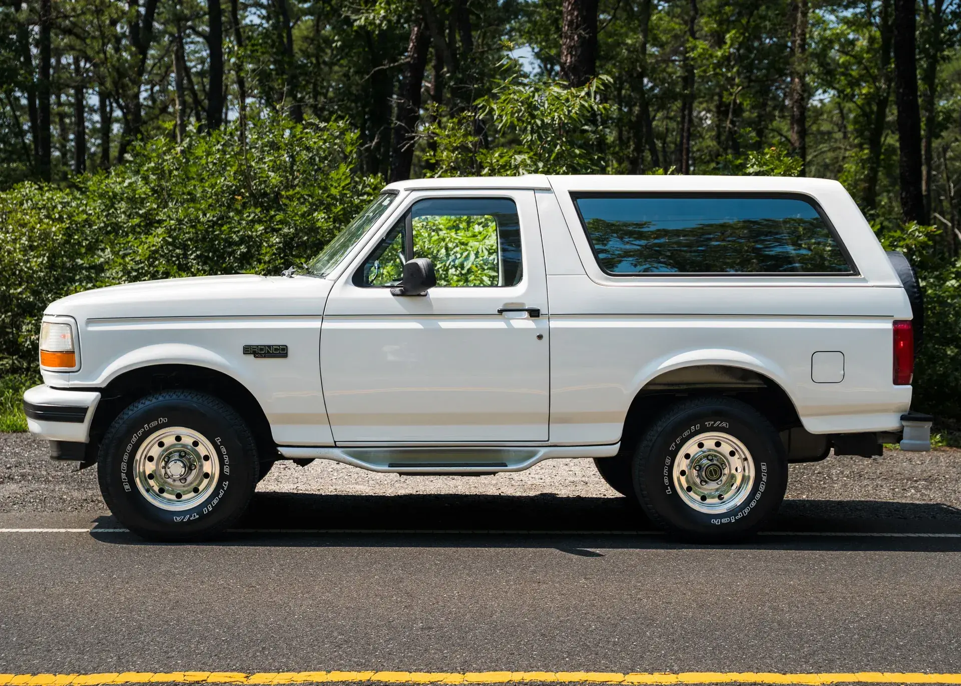 1995 Ford Bronco XLT - 5