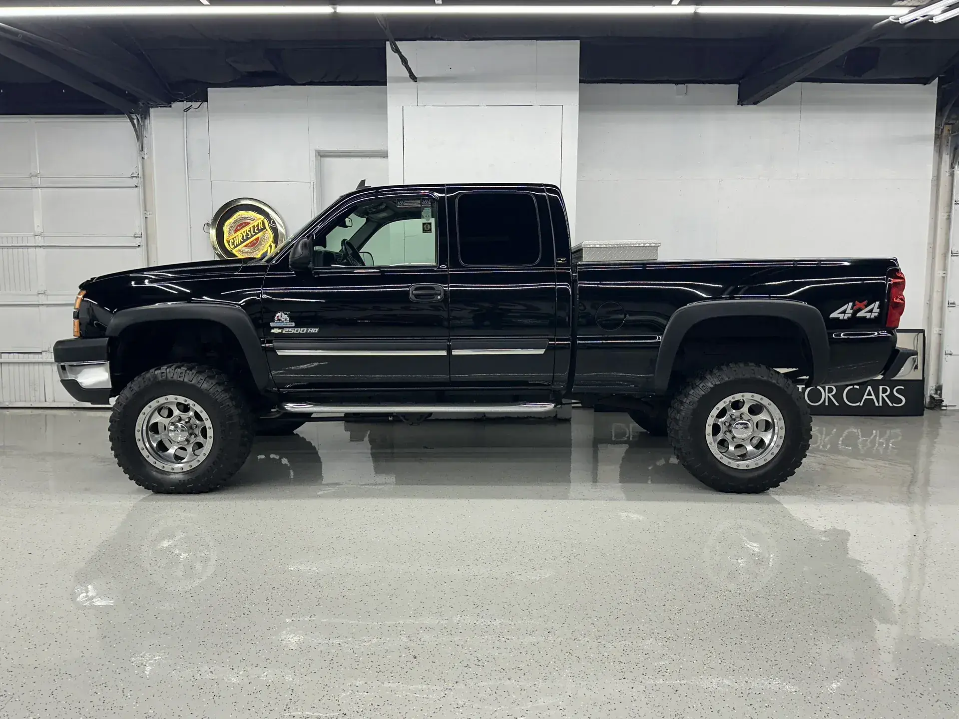 64k-Mile 2006 Chevrolet Silverado K2500 LT - 3