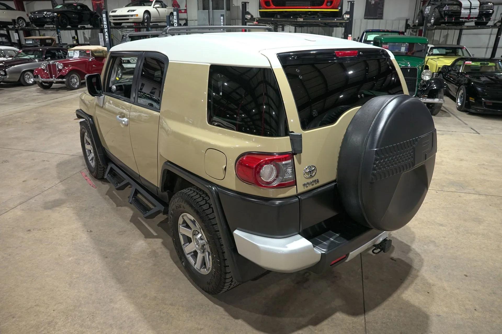 2014 Toyota FJ Cruiser