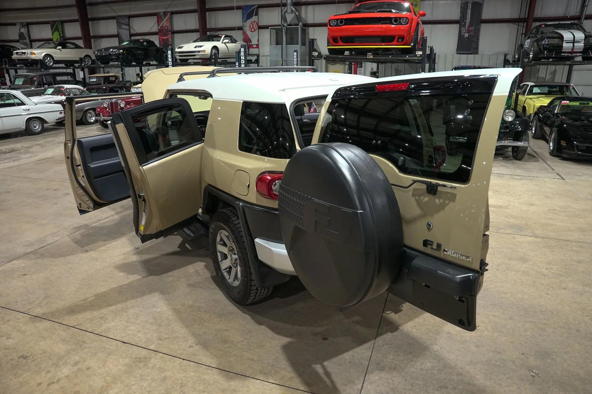 2014 Toyota FJ Cruiser