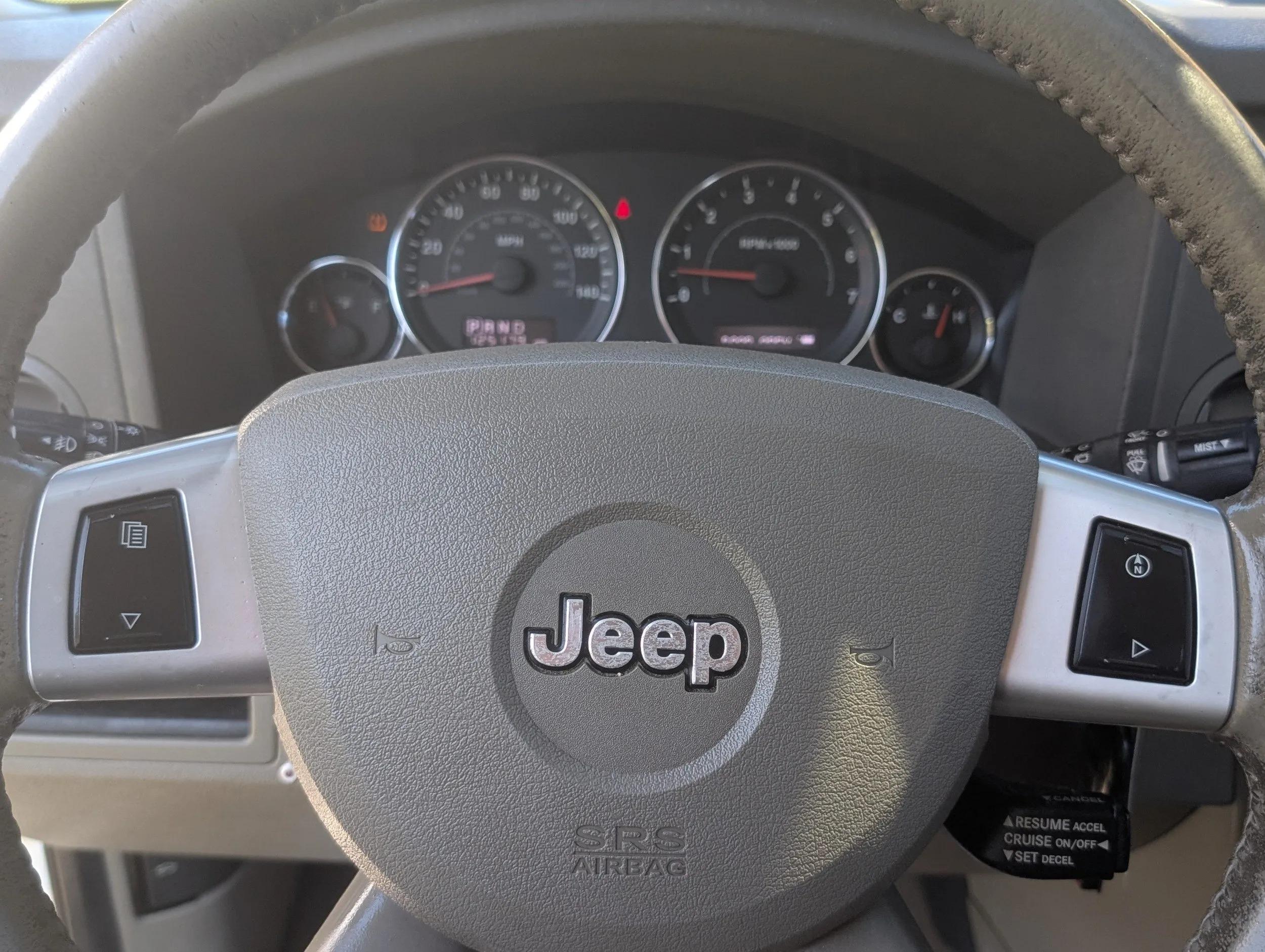2010 Jeep Commander Sport