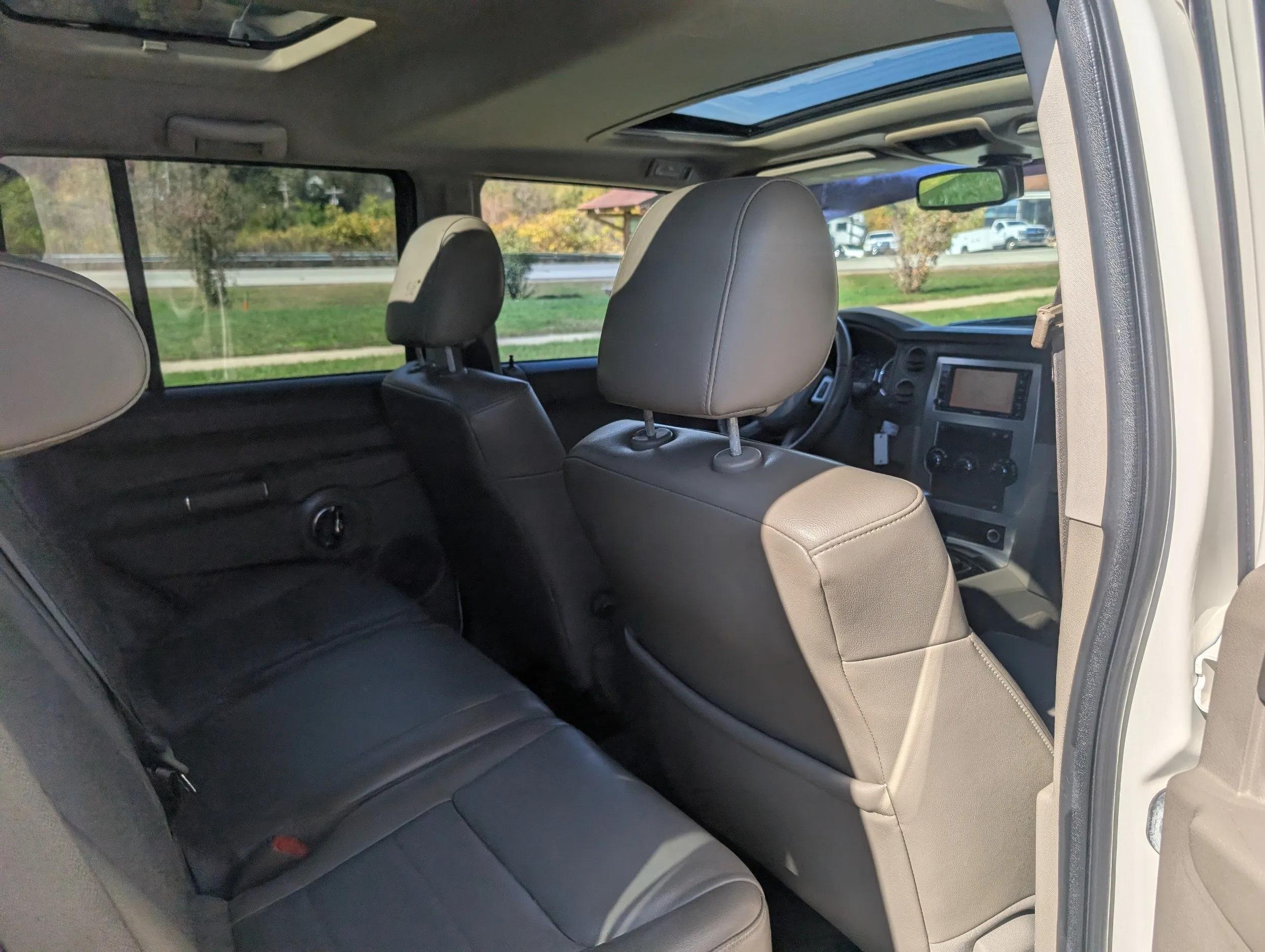 2010 Jeep Commander Sport