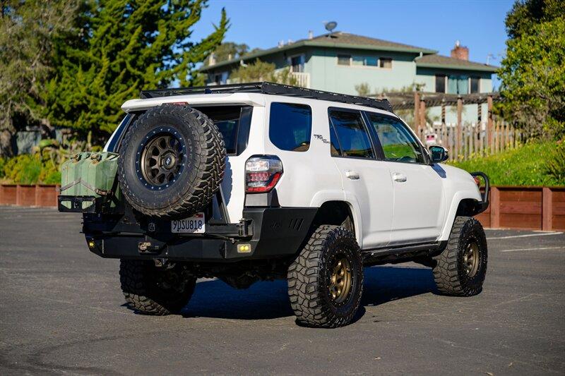2017 Toyota 4Runner TRD Off-Road Premium - 3