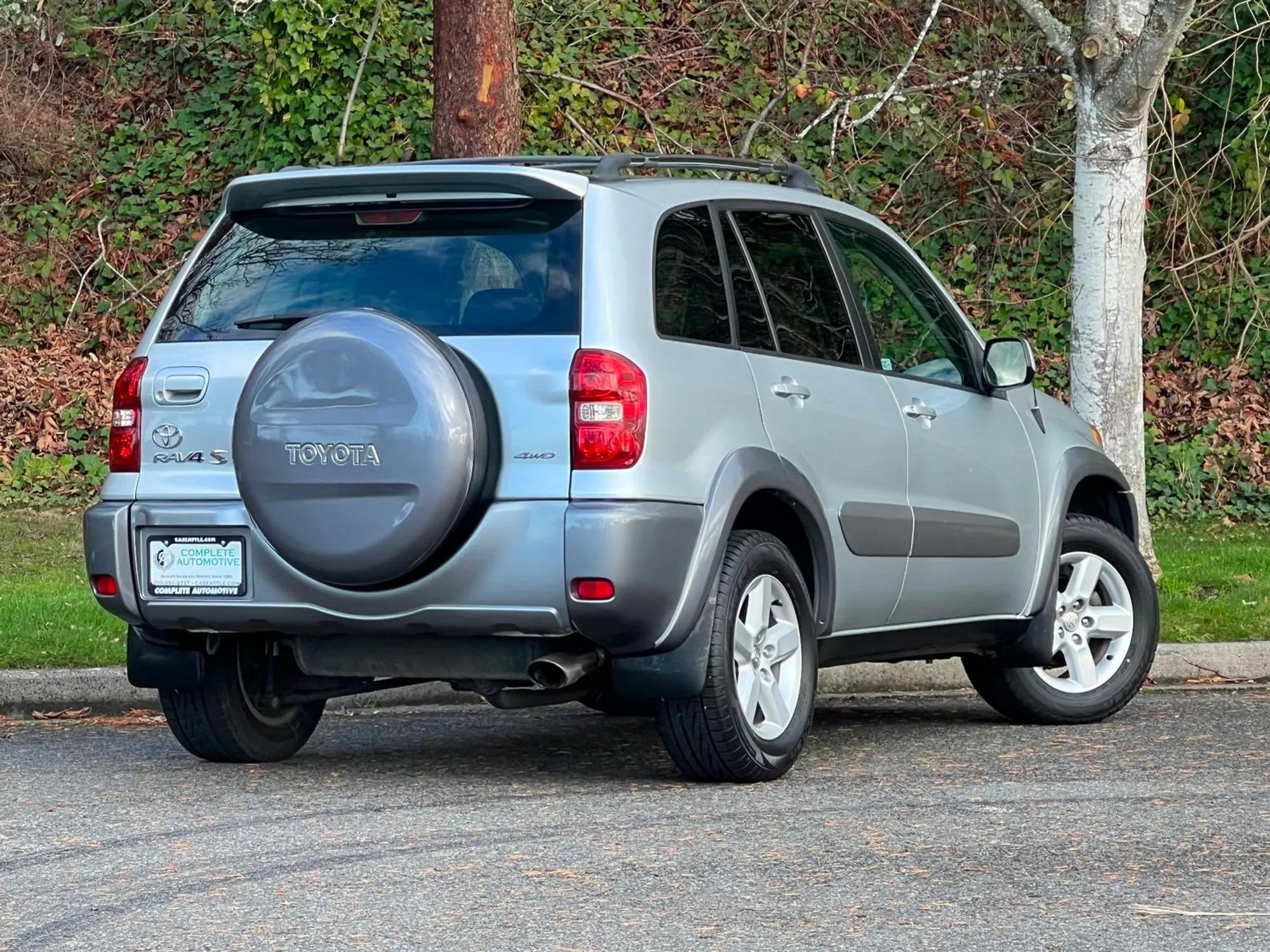 2005 Toyota RAV4 S 4×4 - 2