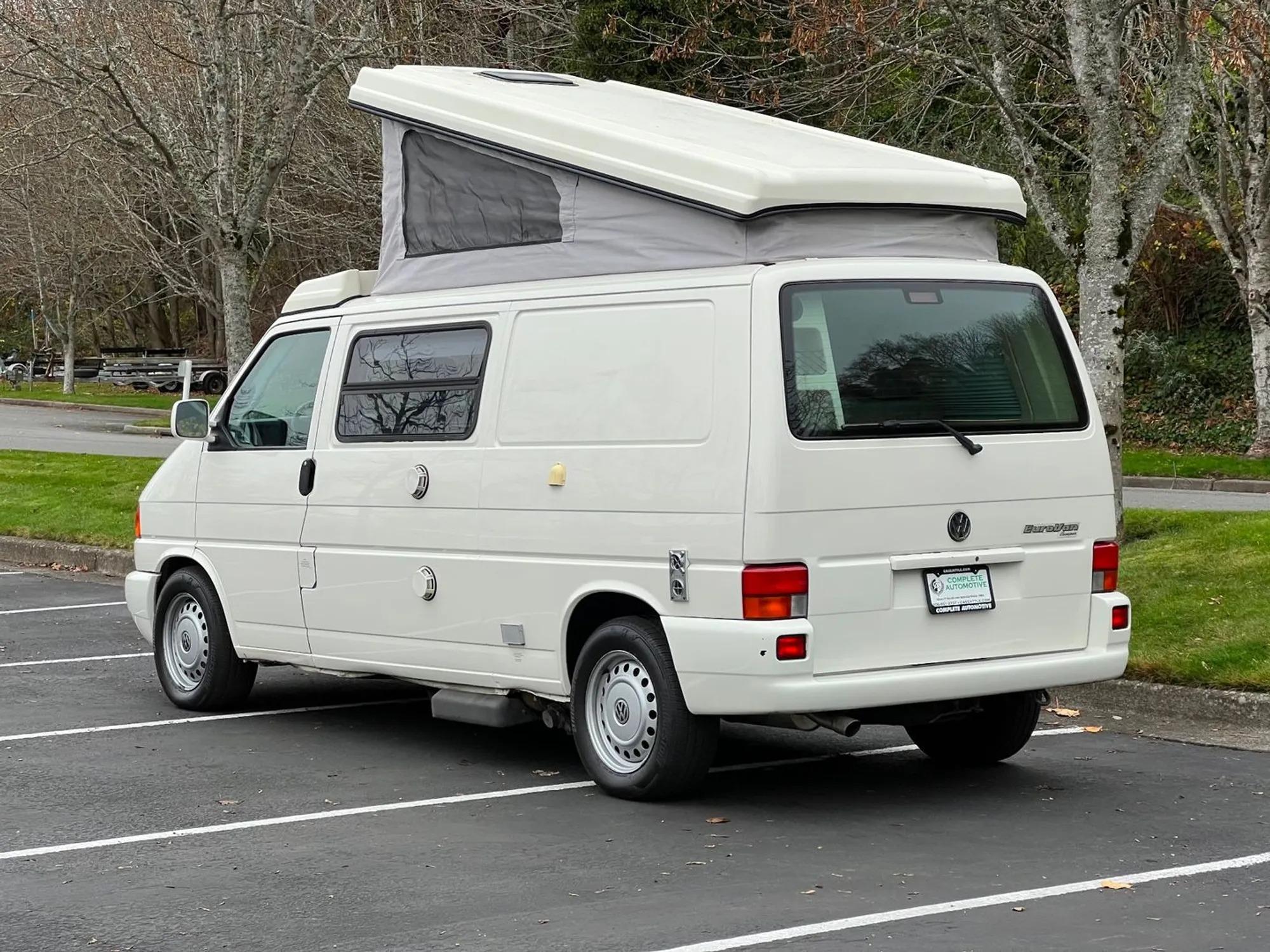 2001 Volkswagen EuroVan Camper - 4
