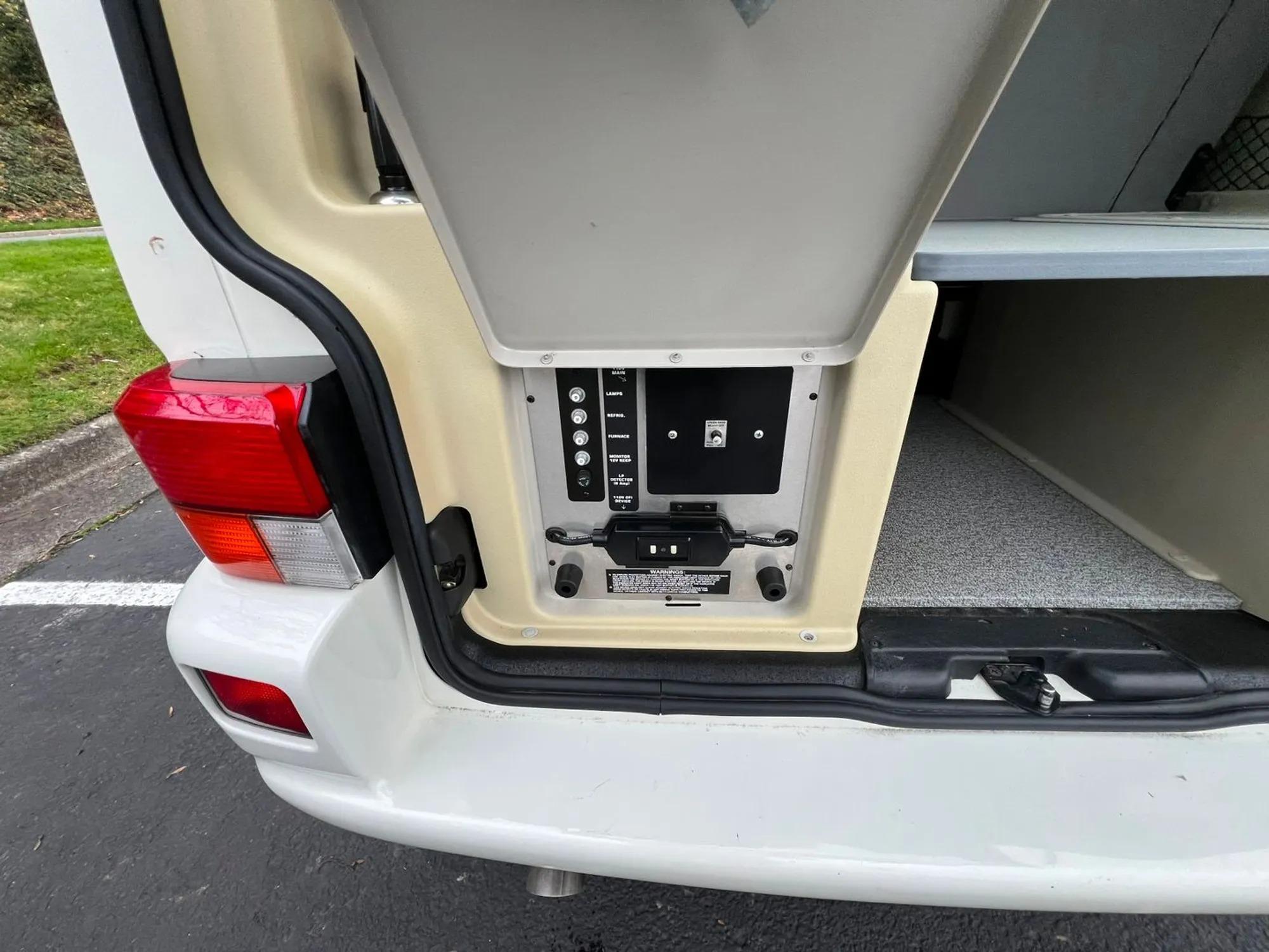 2001 Volkswagen EuroVan Camper