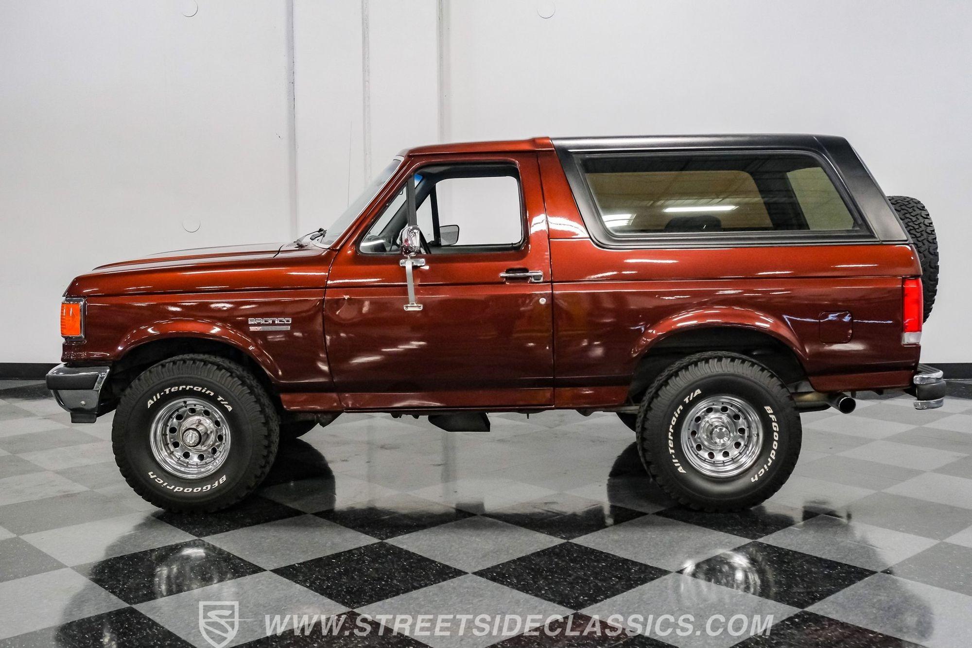 1988 Ford Bronco XLT - 2