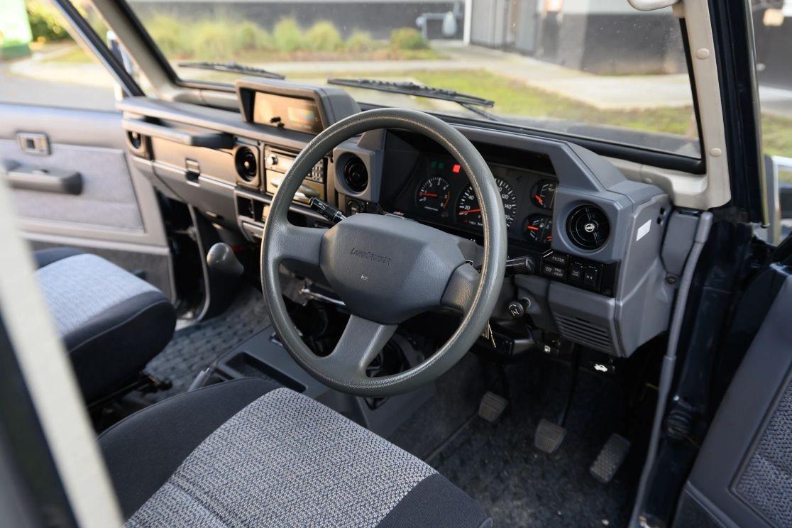 1991 Toyota Land Cruiser ZX