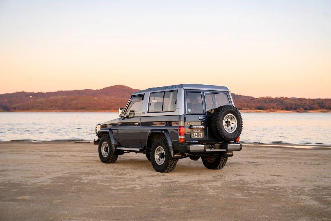 1991 Toyota Land Cruiser ZX - 5
