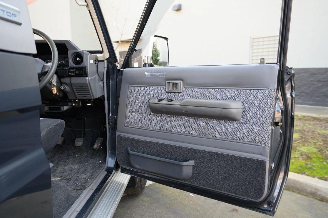 1991 Toyota Land Cruiser ZX