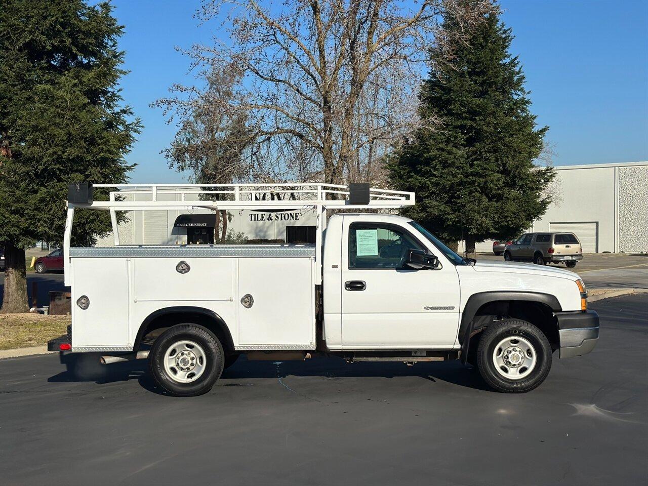 2004 Chevrolet Silverado 2500HD - 5