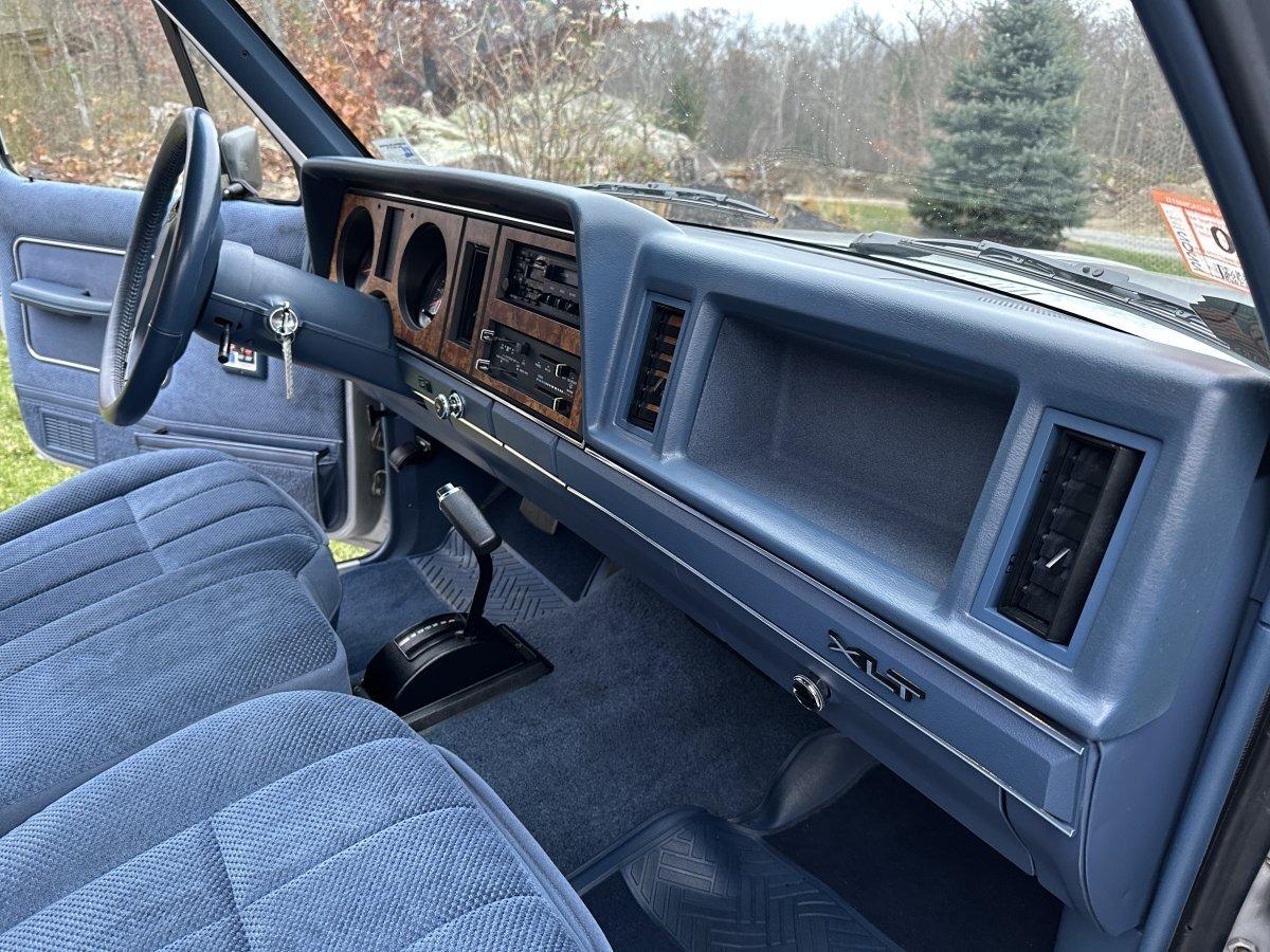 29k-Mile 1988 Ford Bronco II XLT 4×4