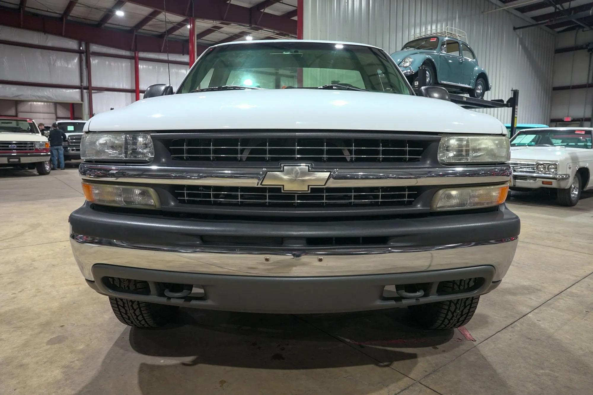 2000 Chevrolet Silverado 1500 LS