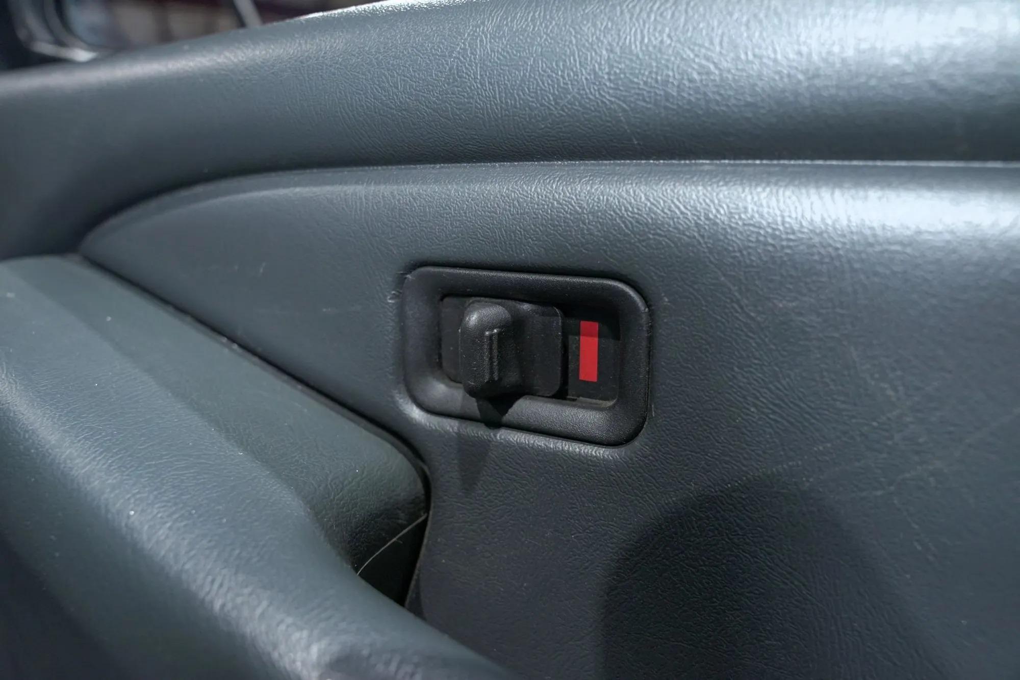 2000 Chevrolet Silverado 1500 LS