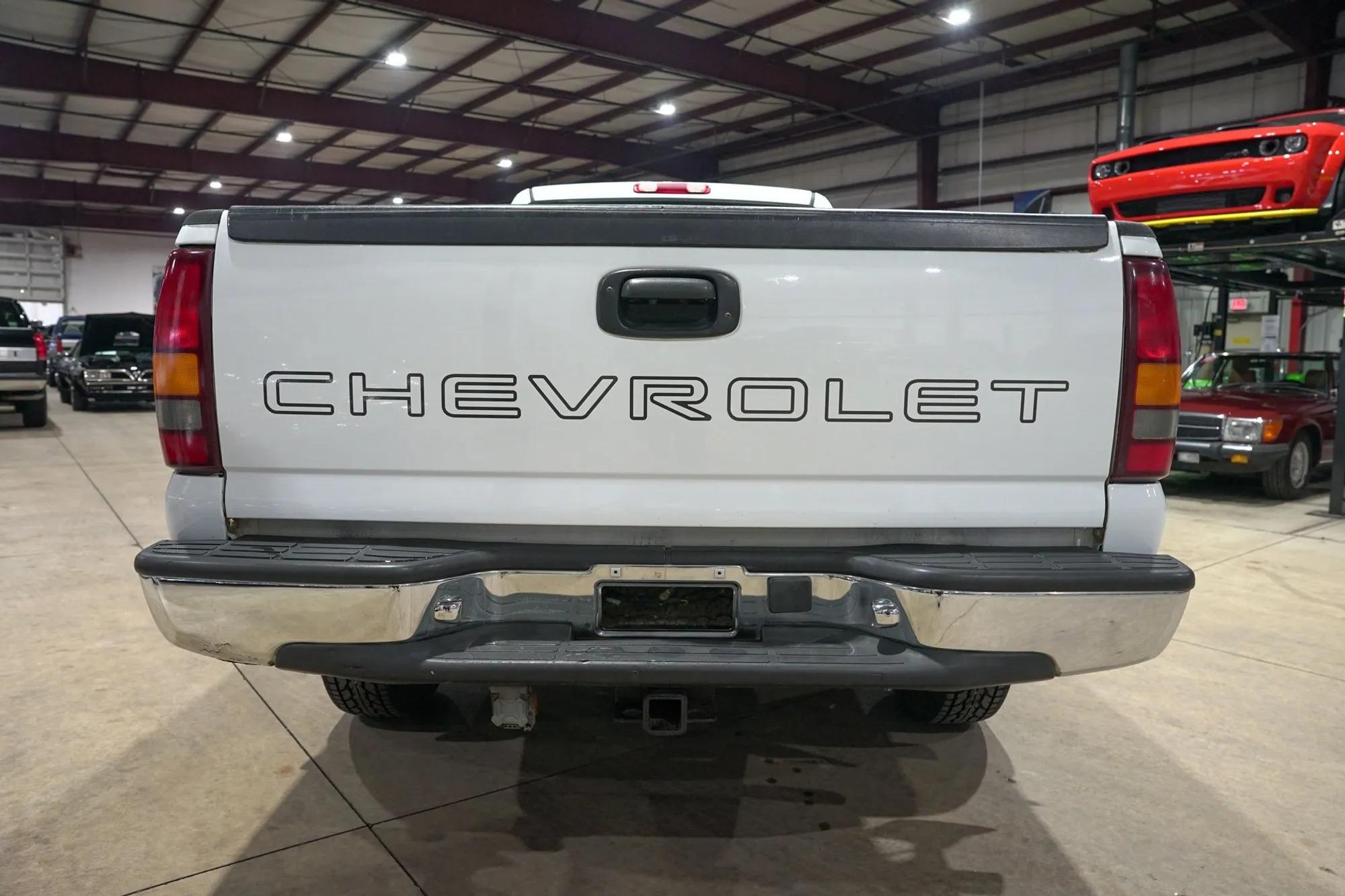 2000 Chevrolet Silverado 1500 LS