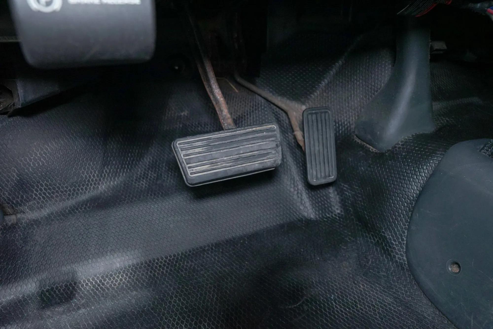 2000 Chevrolet Silverado 1500 LS