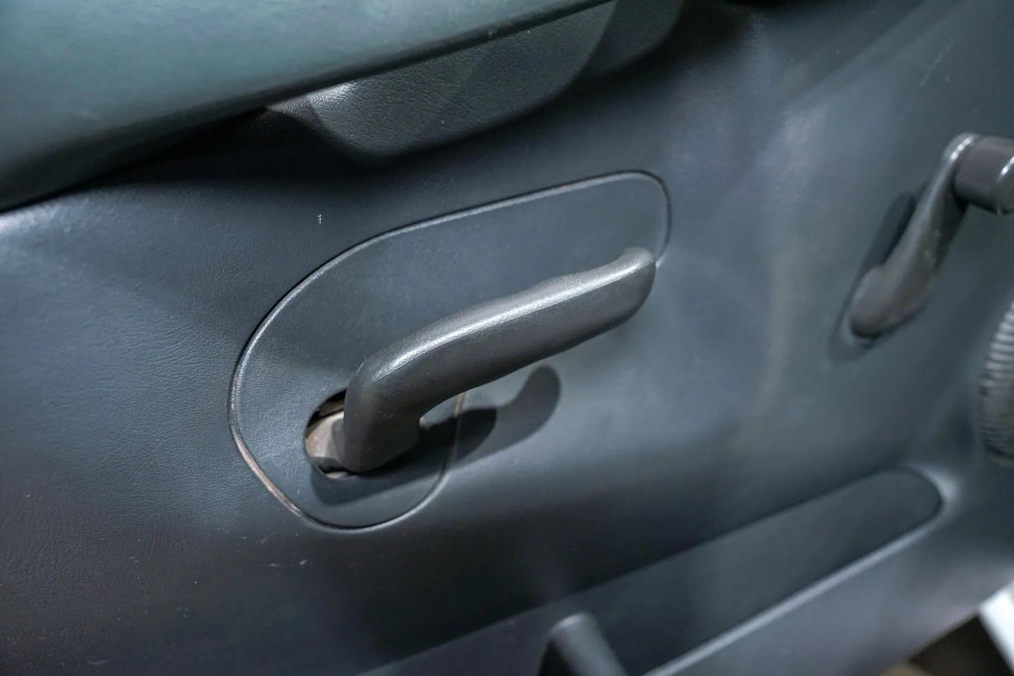 2000 Chevrolet Silverado 1500 LS