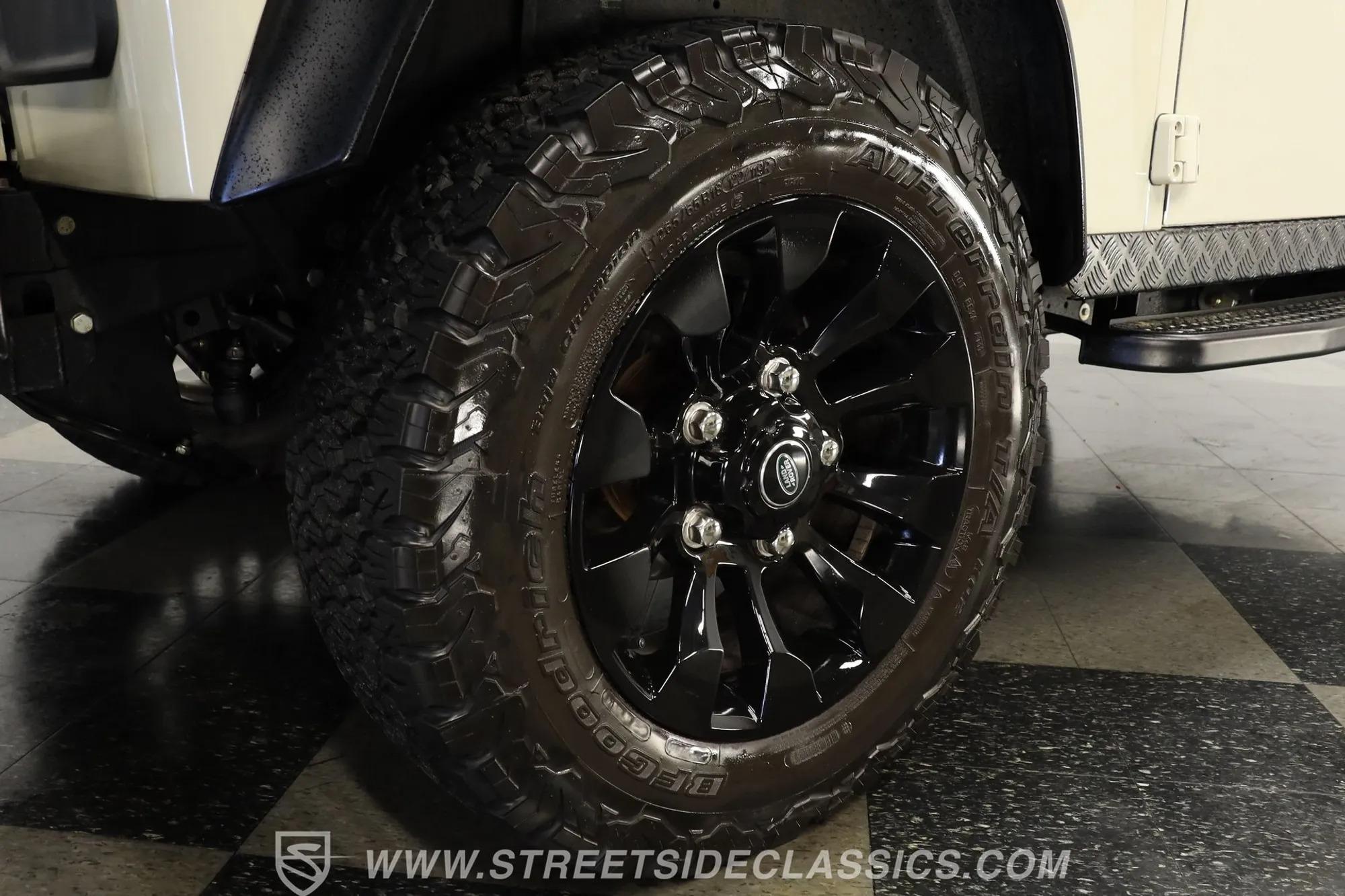 LS-Powered 1994 Land Rover Defender 90