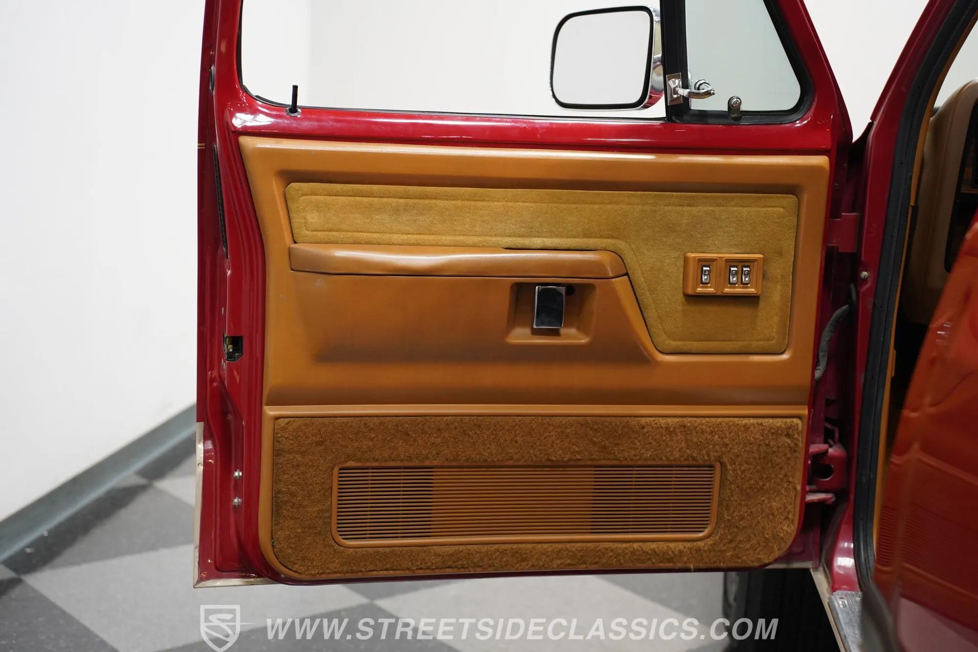 1991 Dodge Ramcharger LE