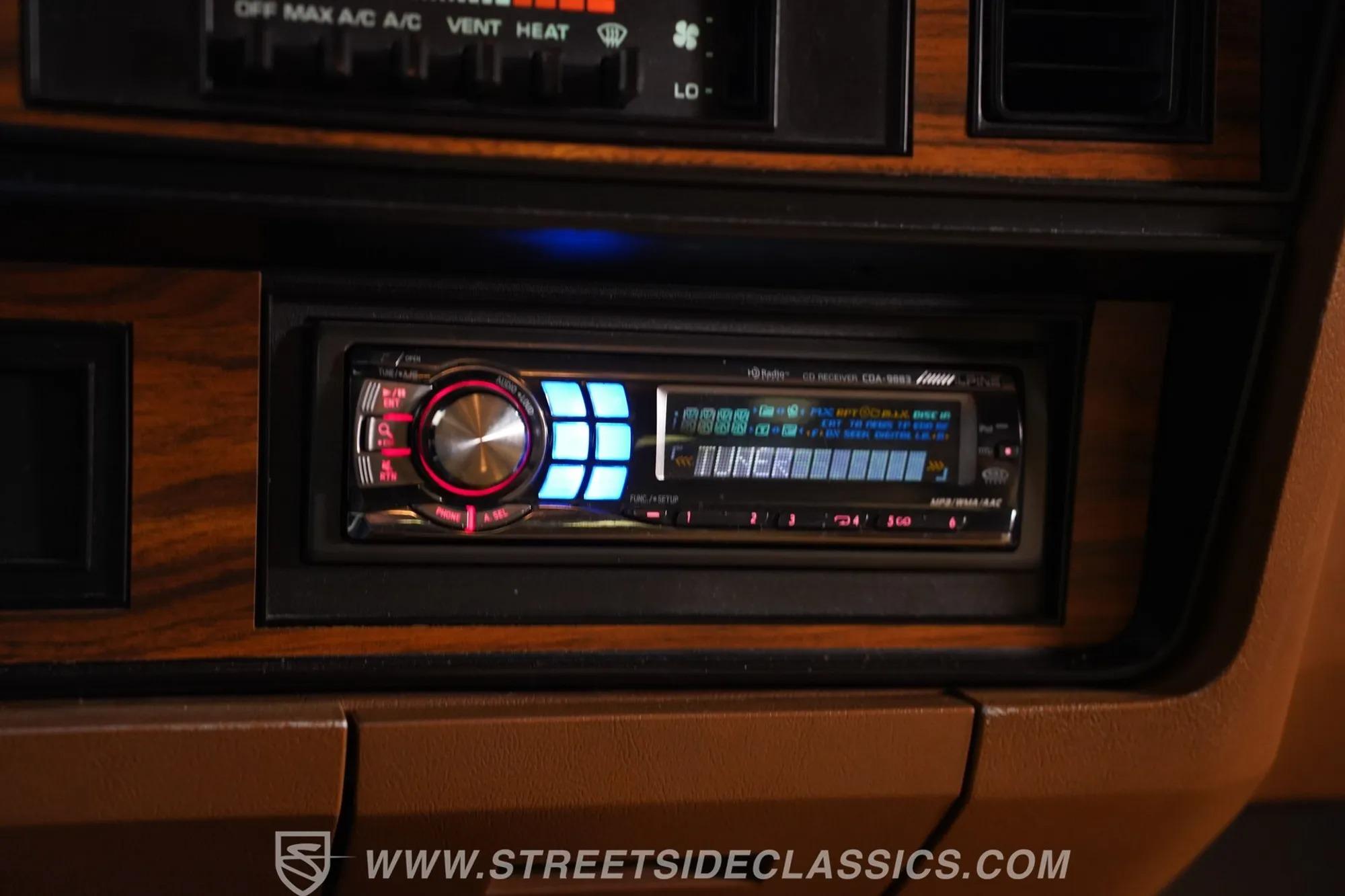 1991 Dodge Ramcharger LE