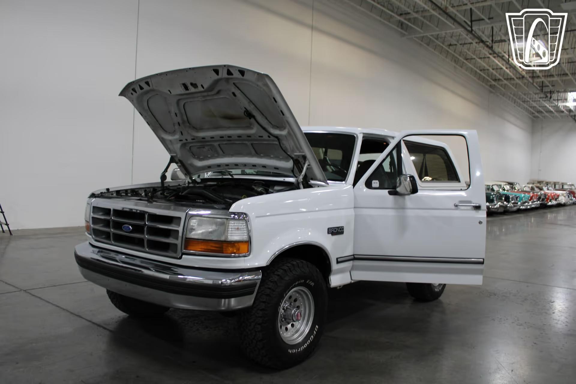 1992 Ford Bronco XLT