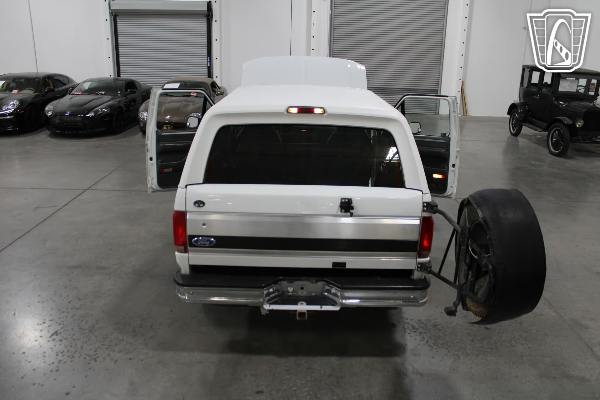 1992 Ford Bronco XLT