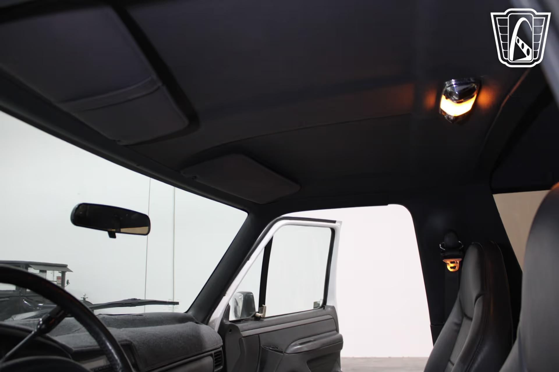 1992 Ford Bronco XLT