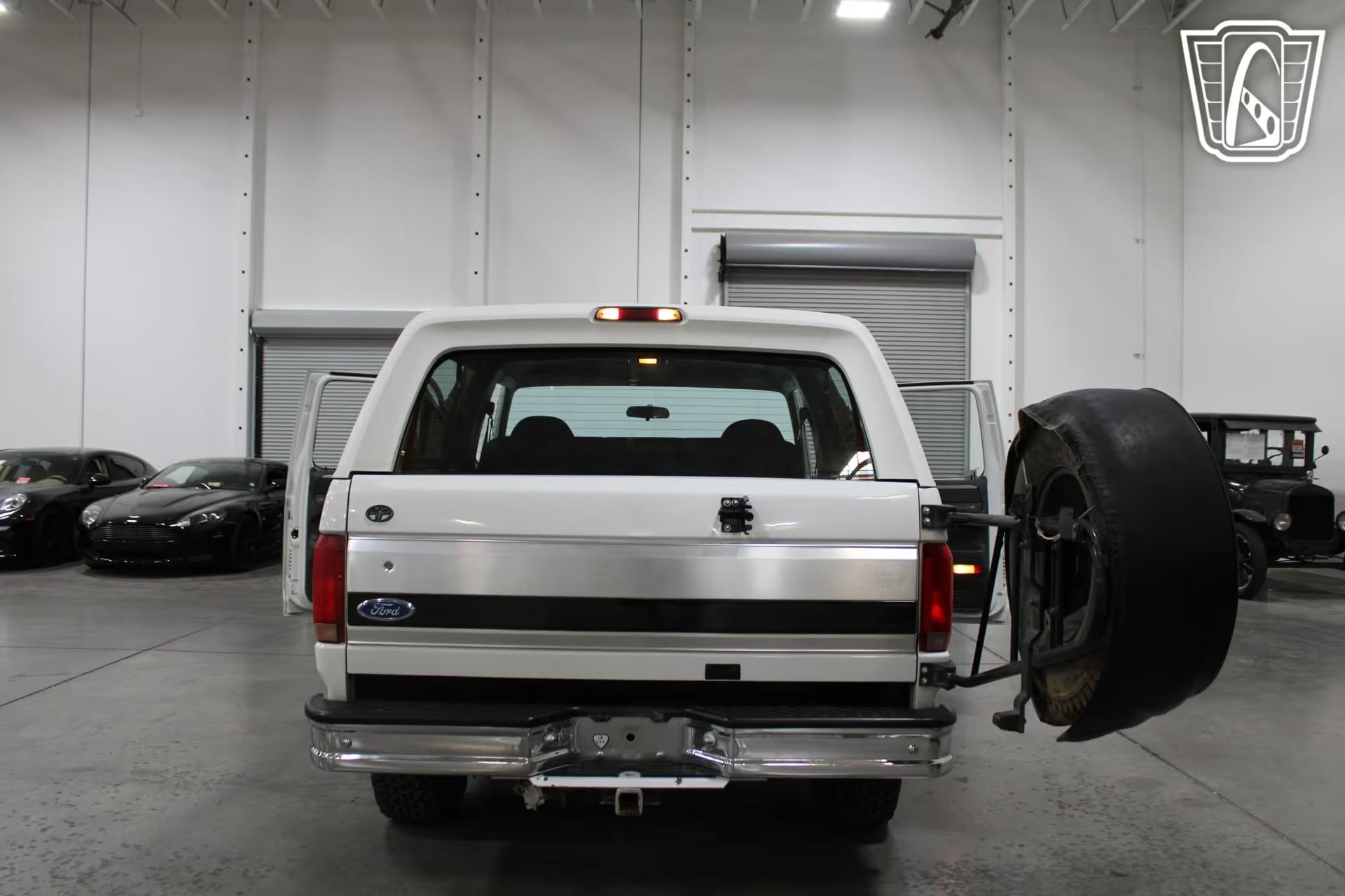 1992 Ford Bronco XLT