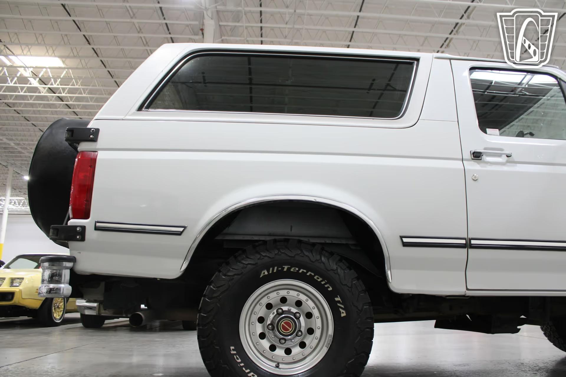 1992 Ford Bronco XLT