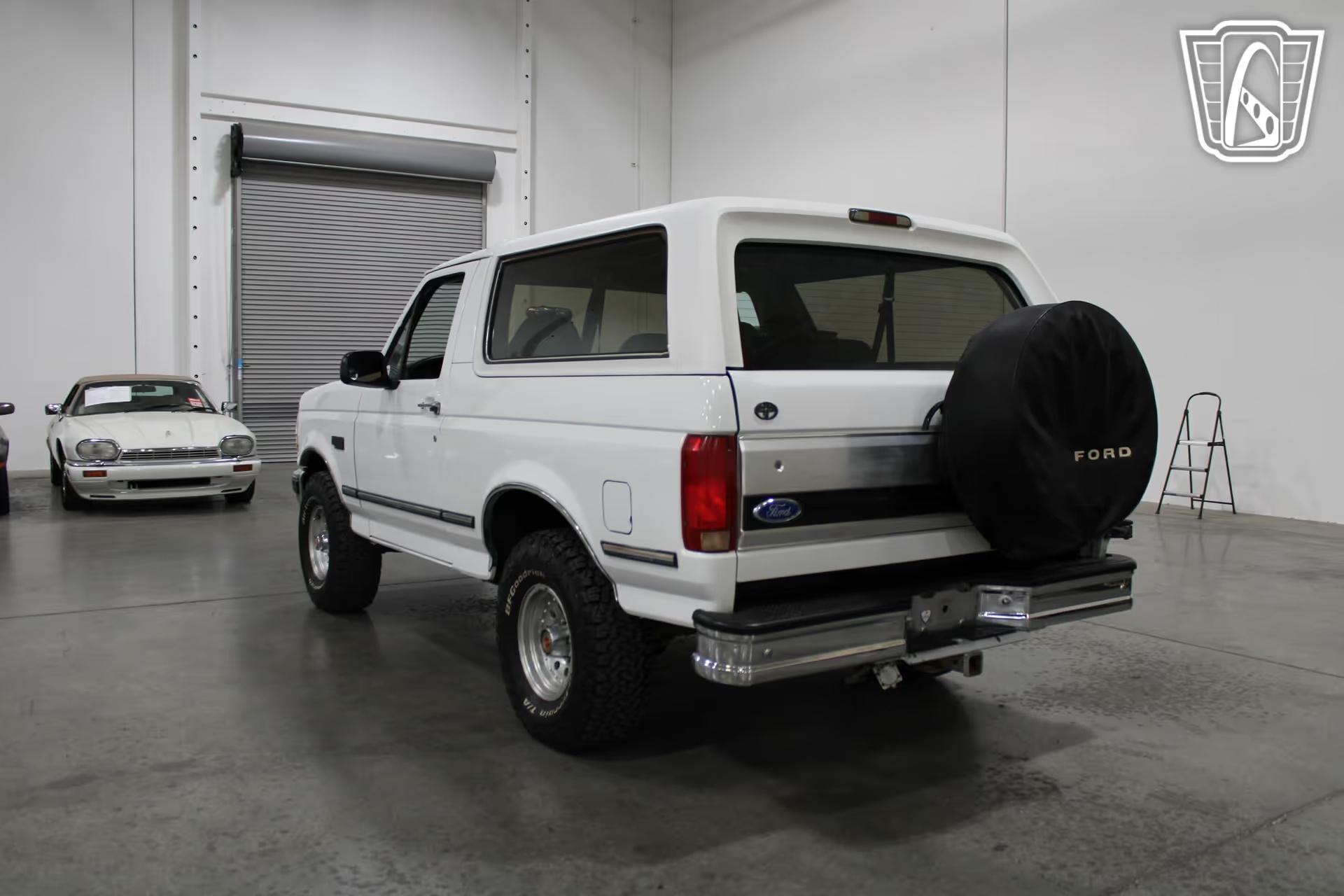 1992 Ford Bronco XLT