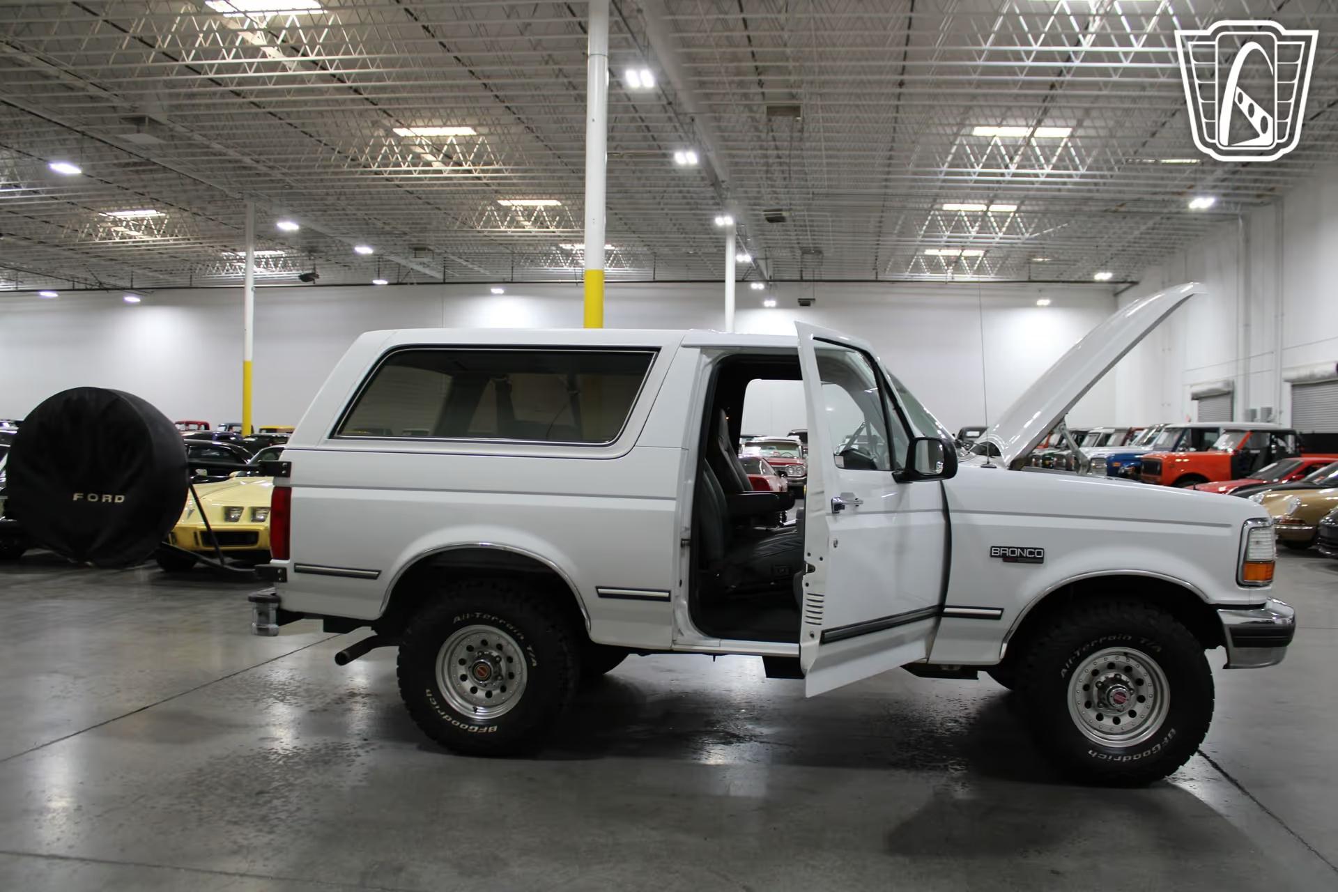 1992 Ford Bronco XLT