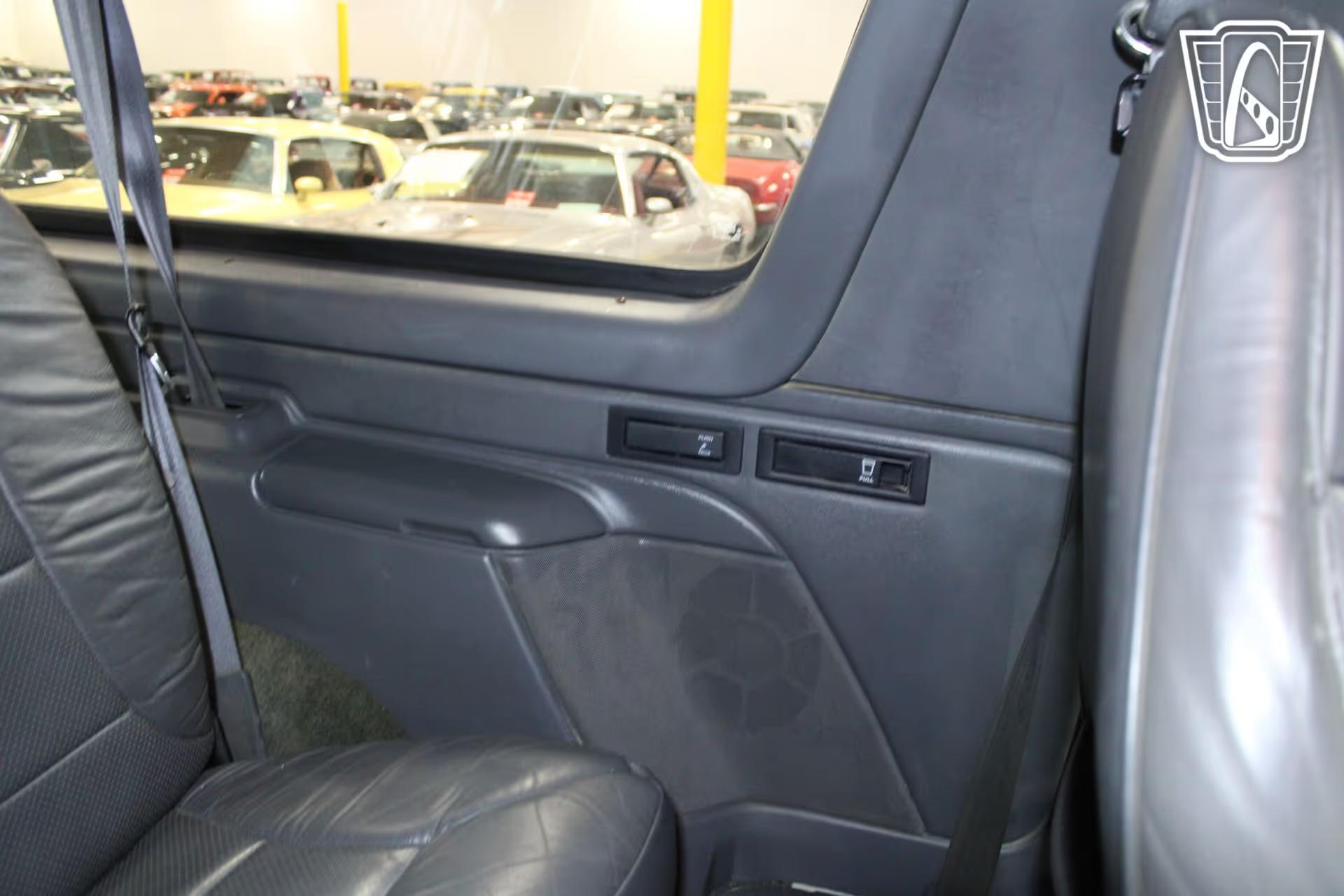 1992 Ford Bronco XLT