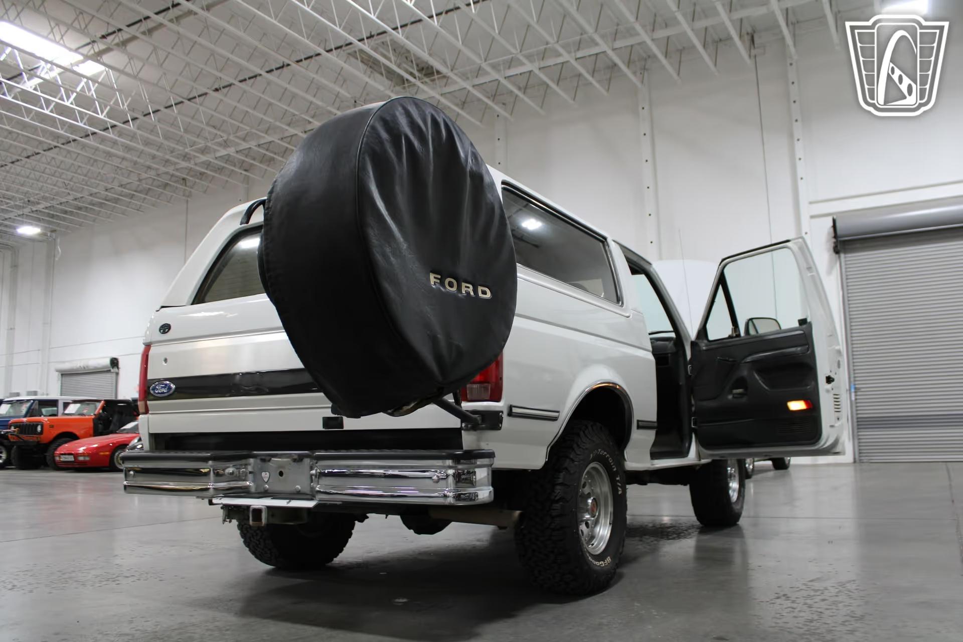 1992 Ford Bronco XLT