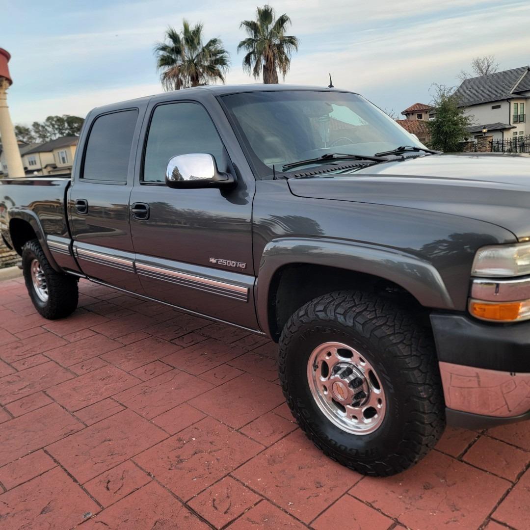 2002 Chevy Silverado 2500HD LT - 4