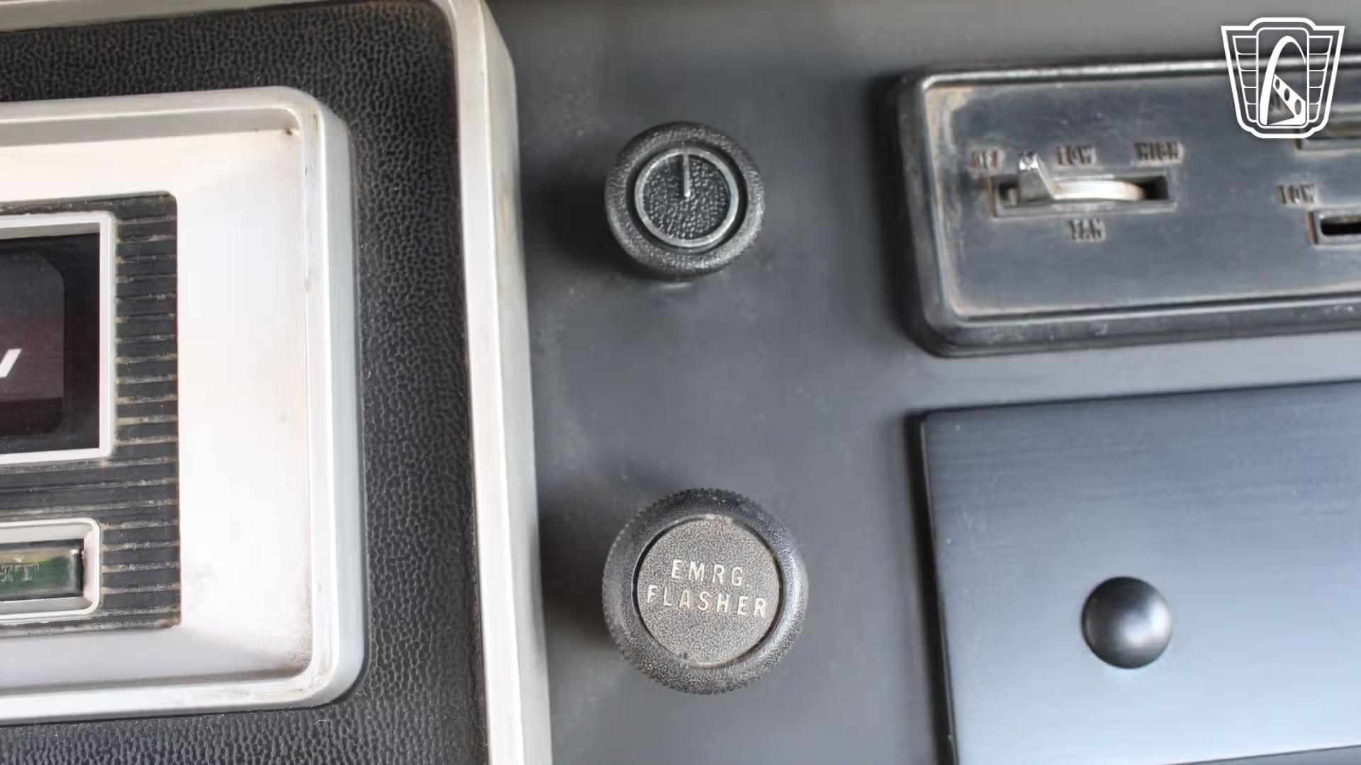 1971 Dodge Power Wagon